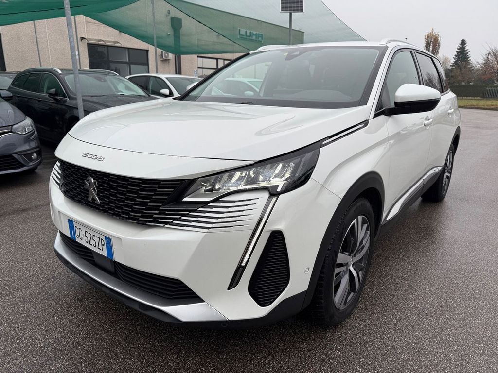Peugeot 5008 2021