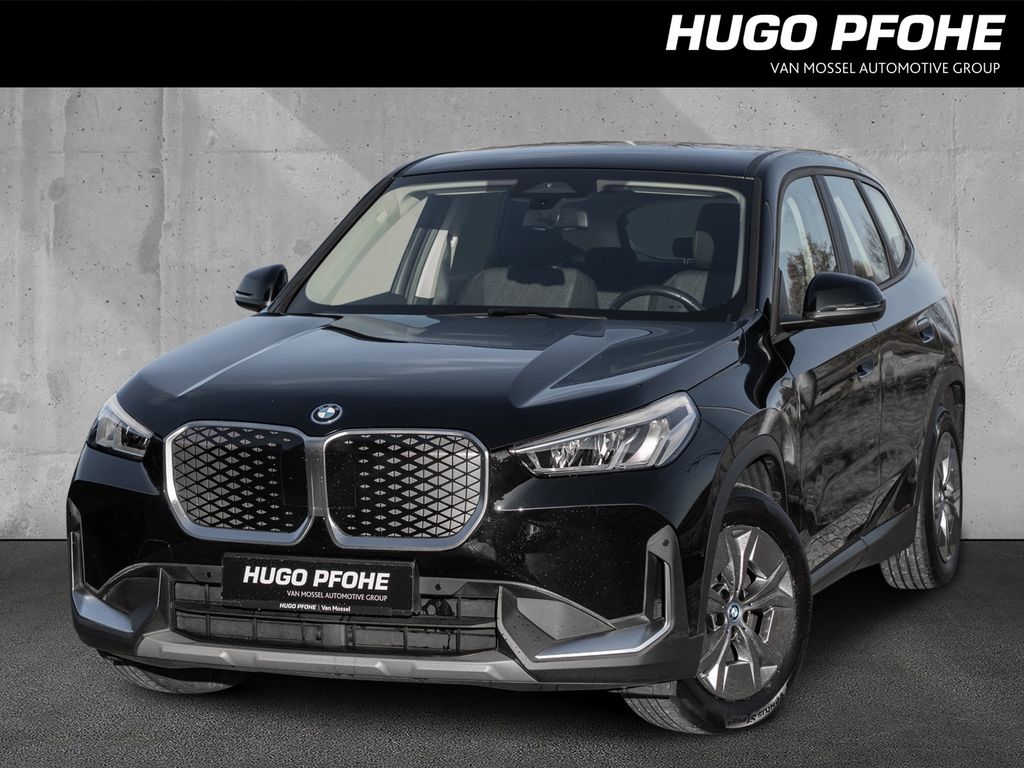 BMW iX1 2023