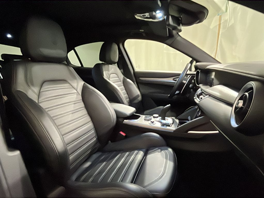 Alfa Romeo Stelvio 2022