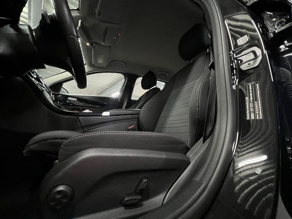 Mercedes-Benz C 300 2019