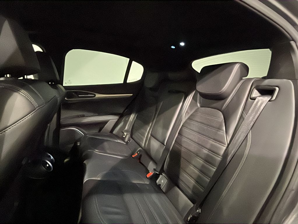 Alfa Romeo Stelvio 2022