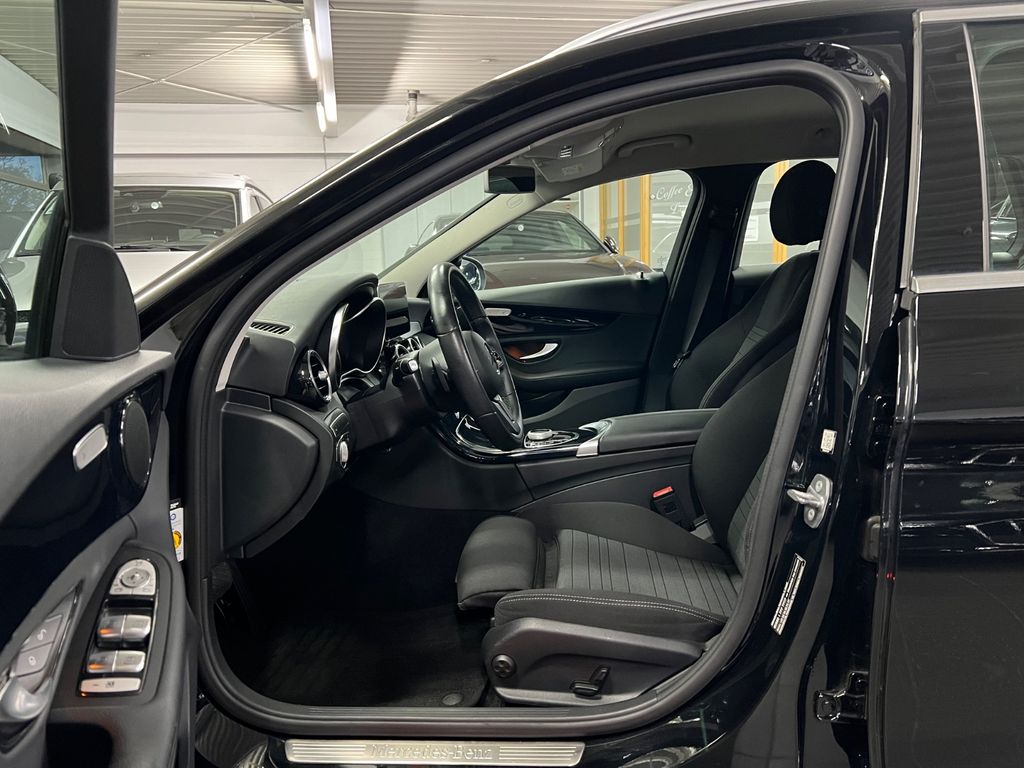 Mercedes-Benz C 300 2019