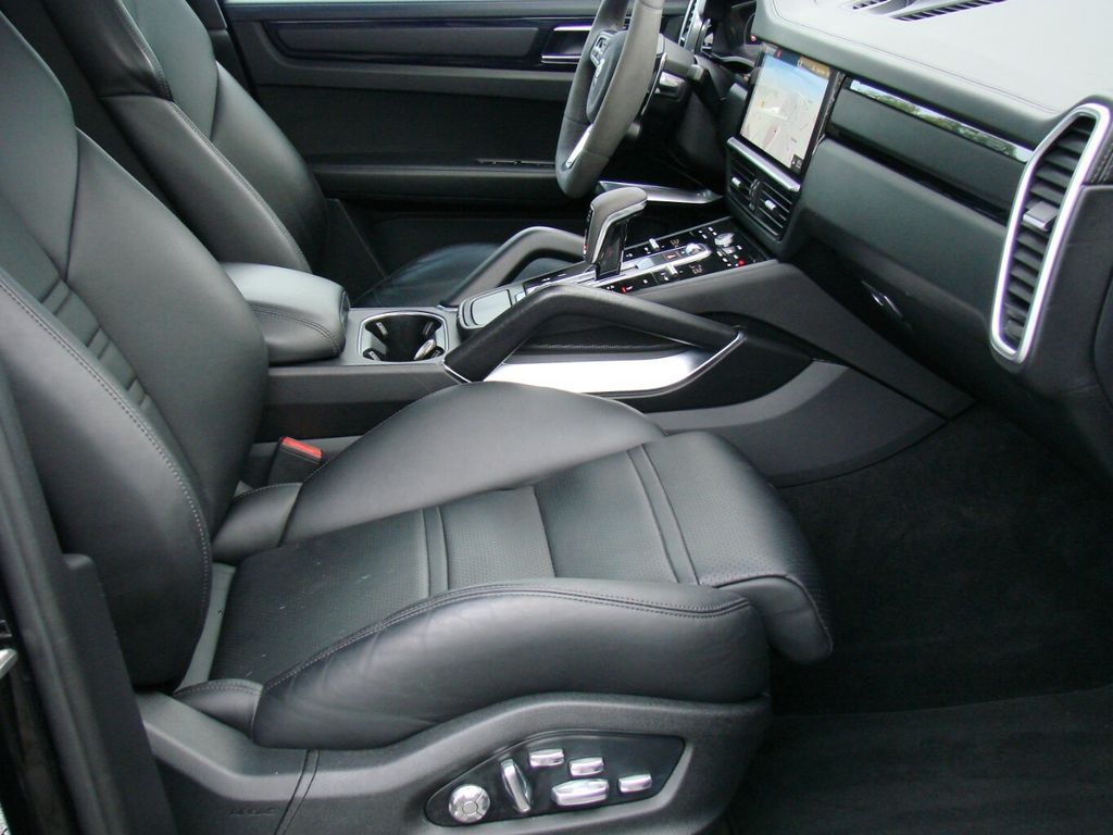 Porsche Cayenne 2019