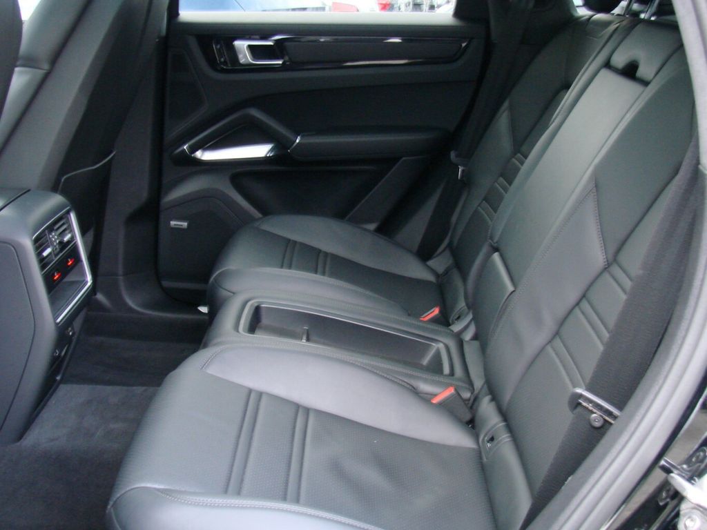 Porsche Cayenne 2019