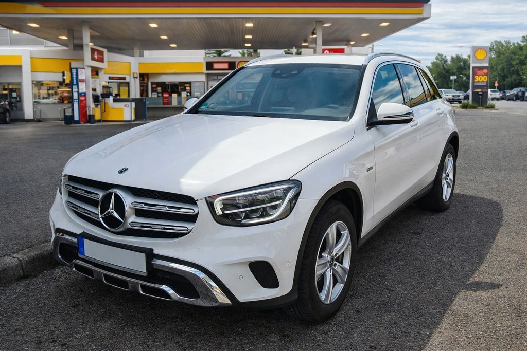 Mercedes-Benz GLC 300 2021