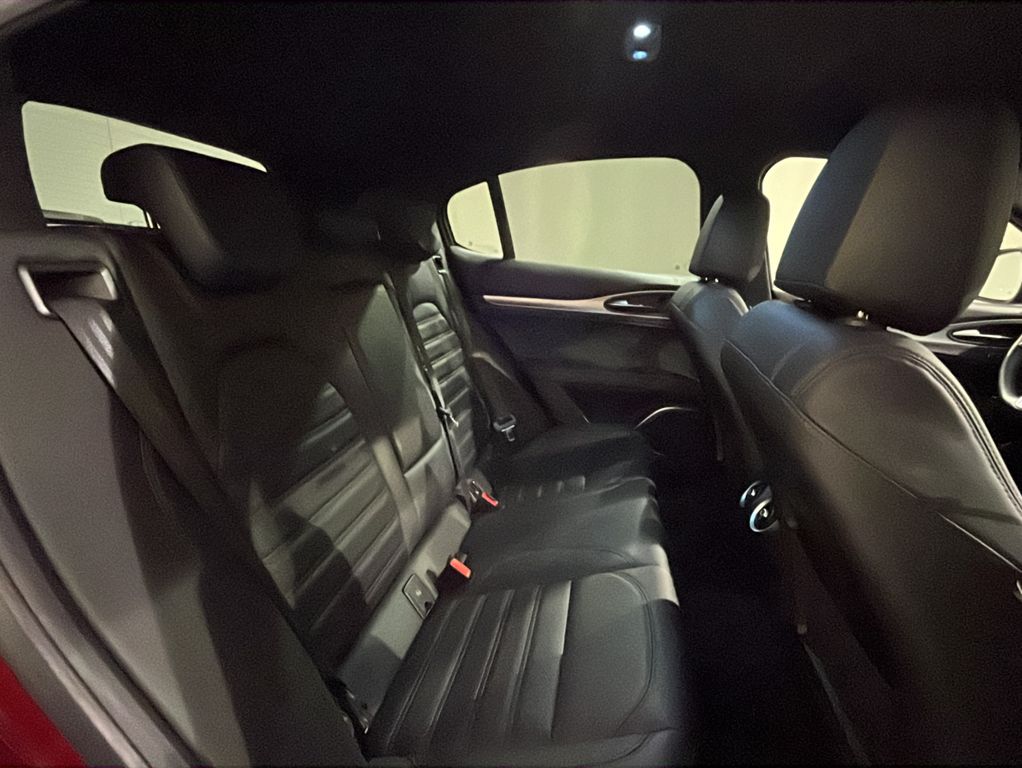 Alfa Romeo Stelvio 2022