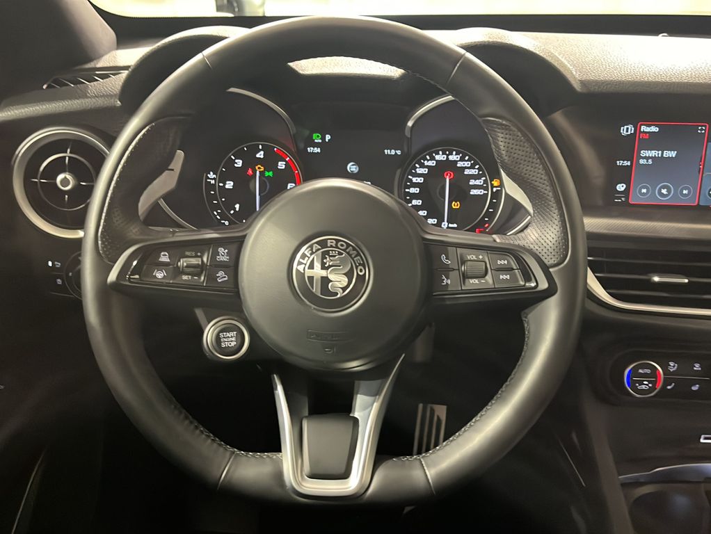 Alfa Romeo Stelvio 2022