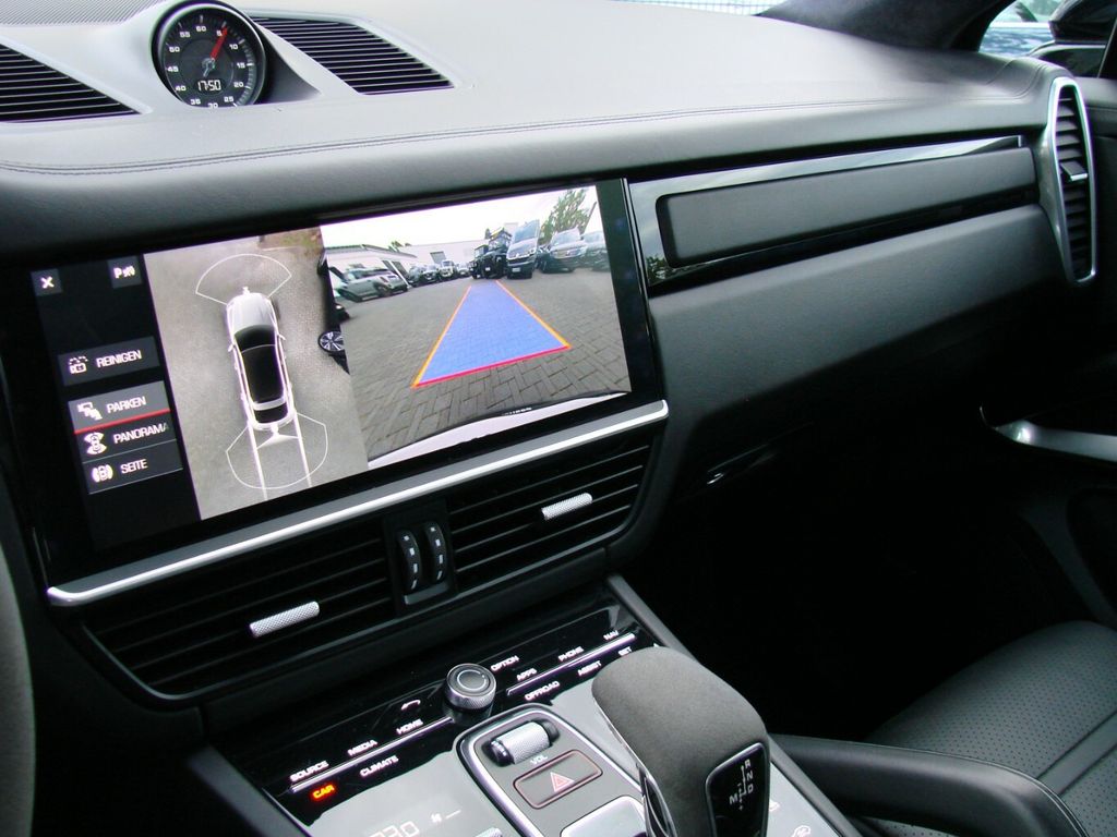 Porsche Cayenne 2019