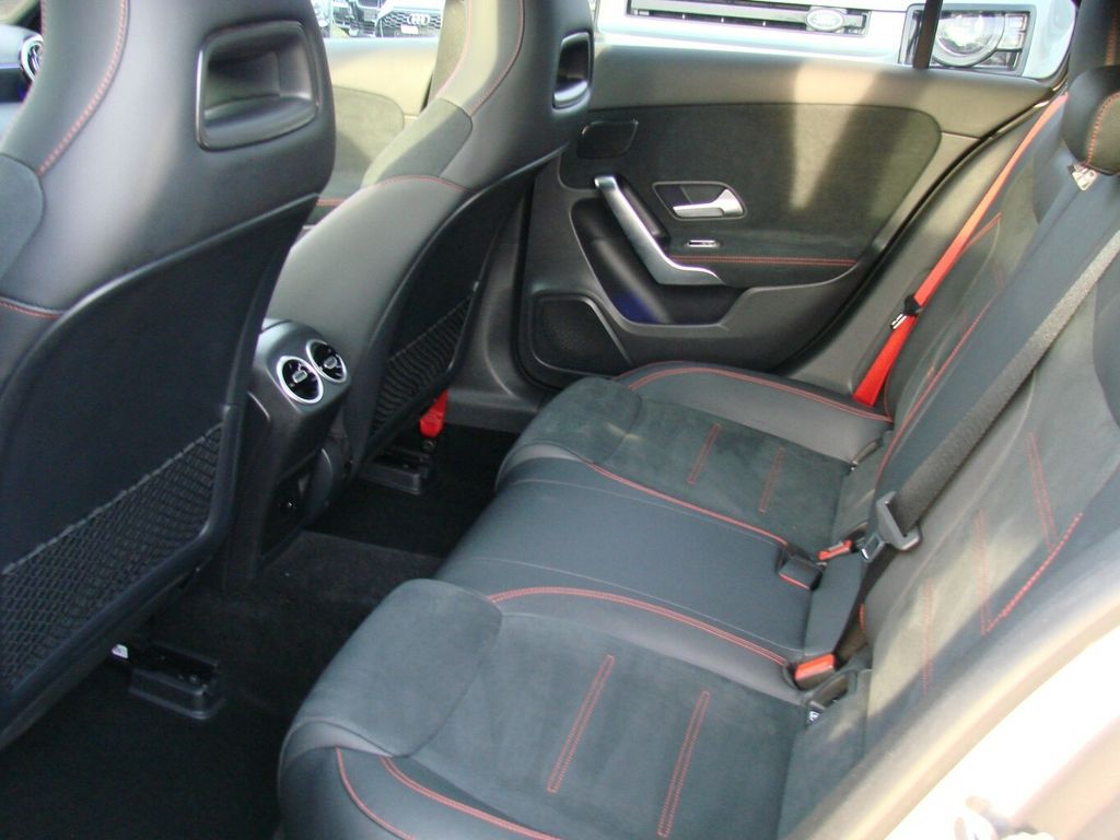 Mercedes-Benz A 35 AMG 2022