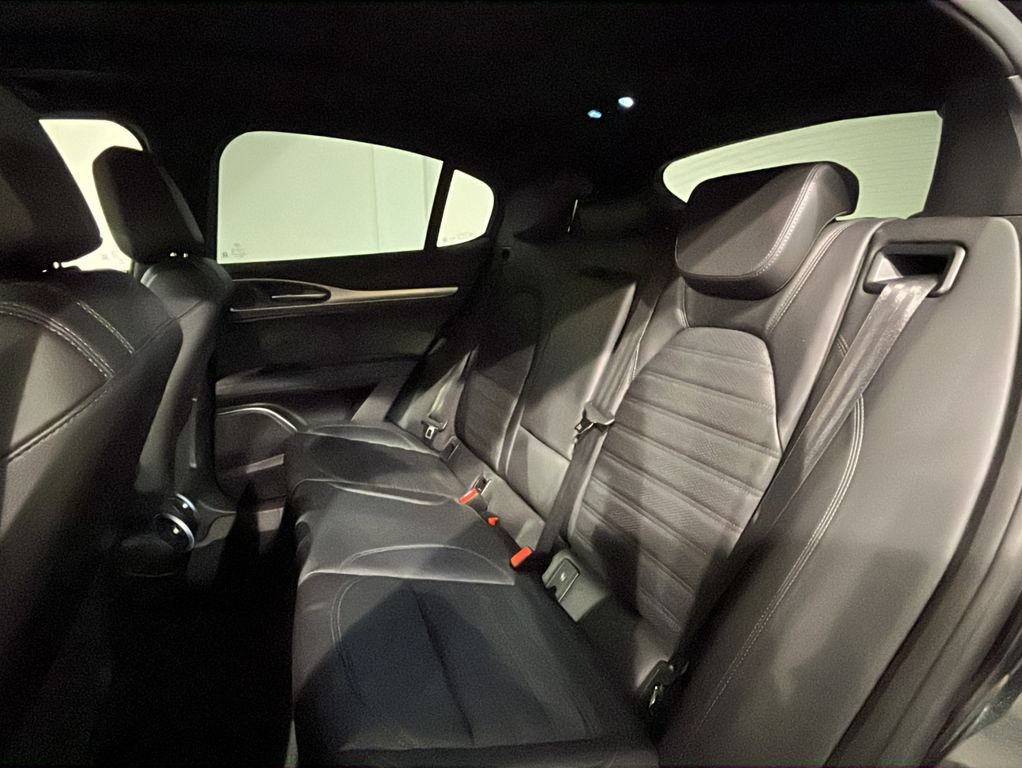 Alfa Romeo Stelvio 2022