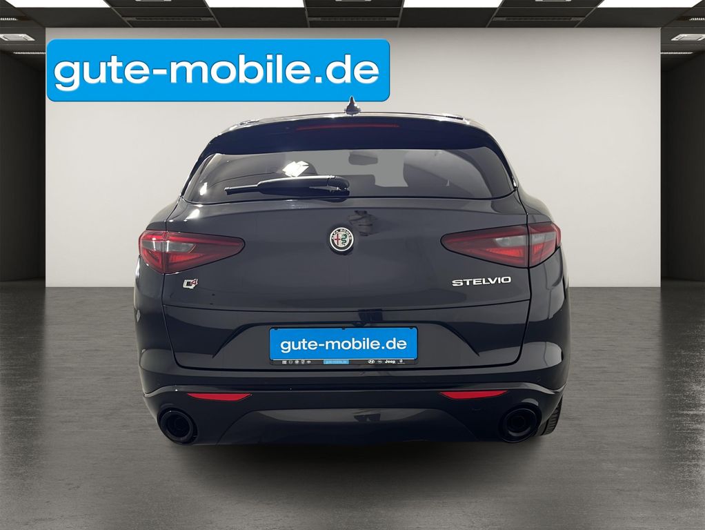 Alfa Romeo Stelvio 2022