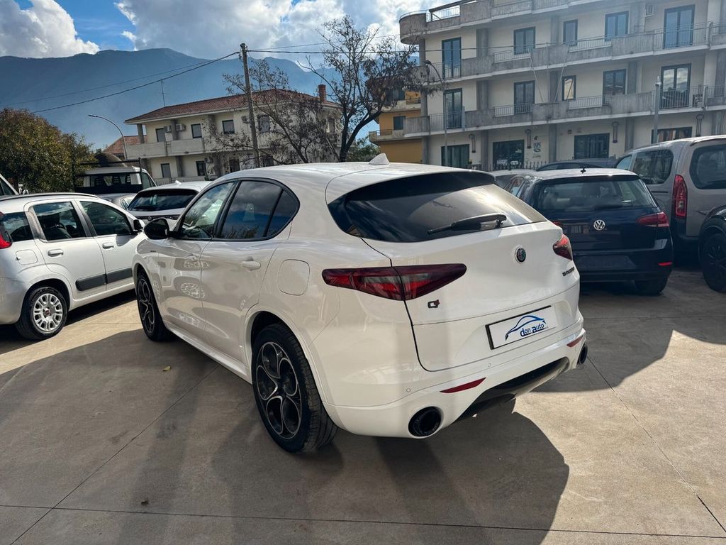 Alfa Romeo Stelvio 2021