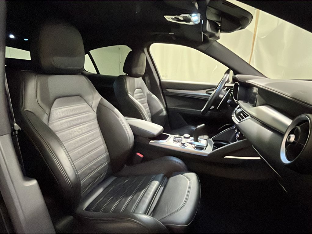 Alfa Romeo Stelvio 2022