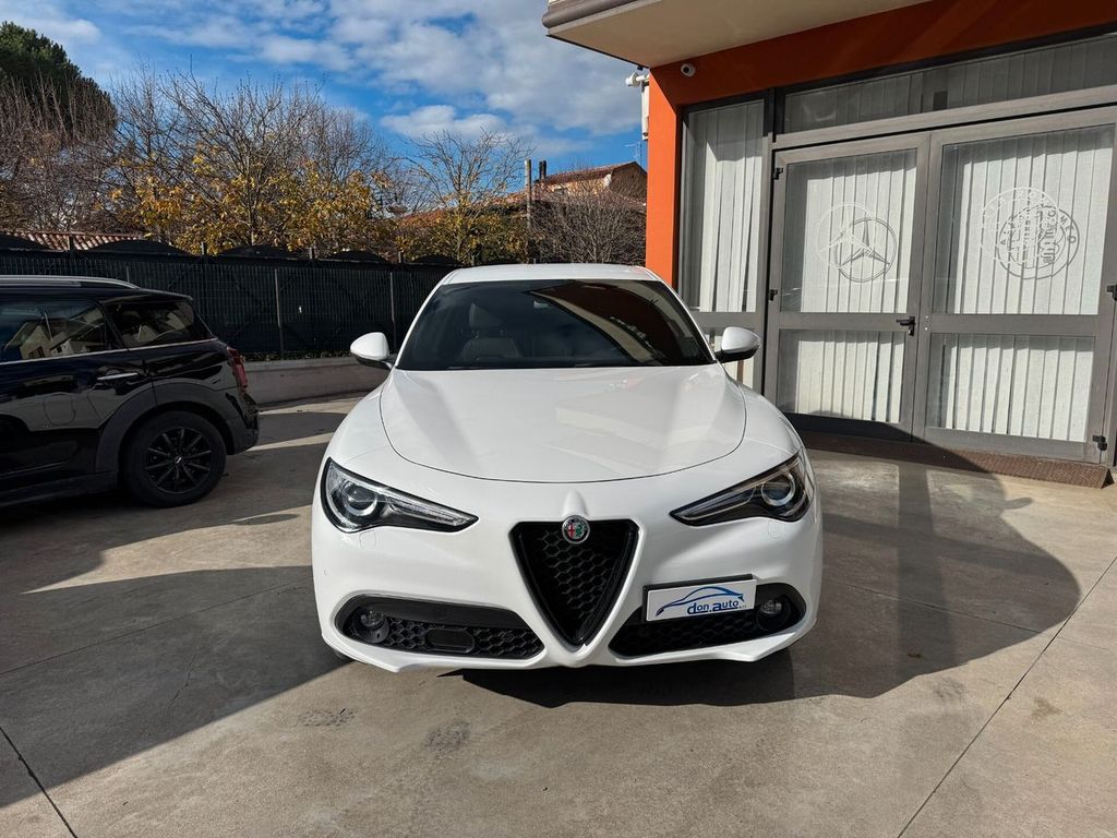 Alfa Romeo Stelvio 2021