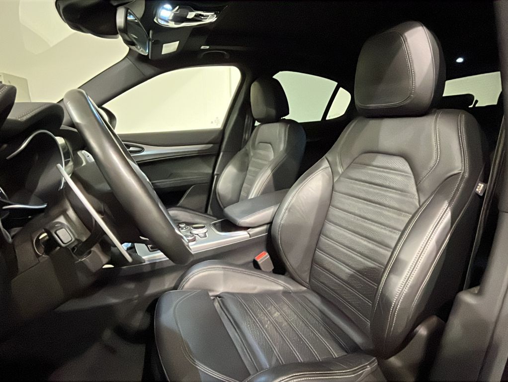 Alfa Romeo Stelvio 2022