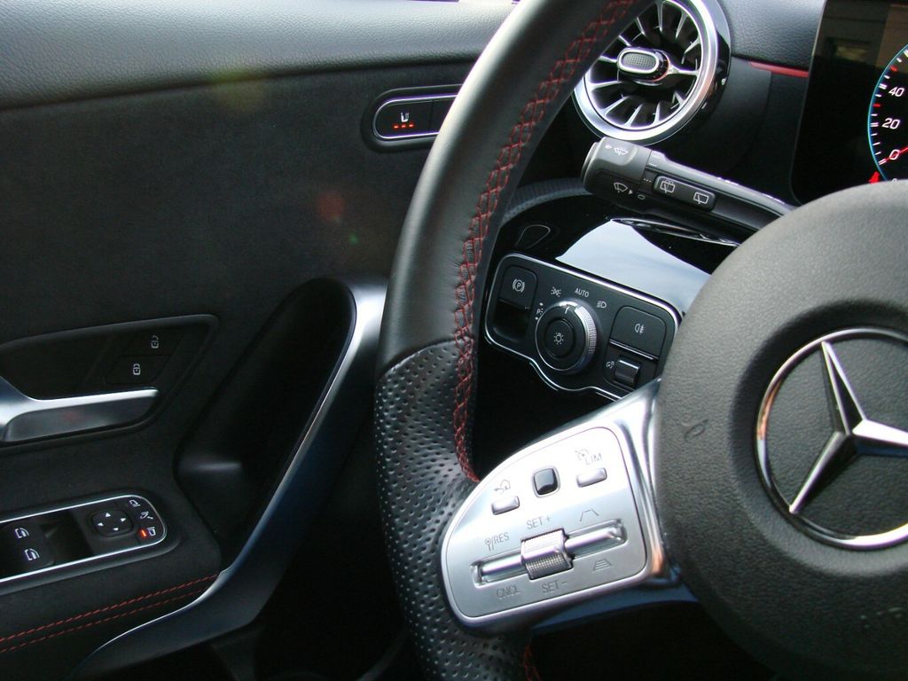 Mercedes-Benz A 35 AMG 2022