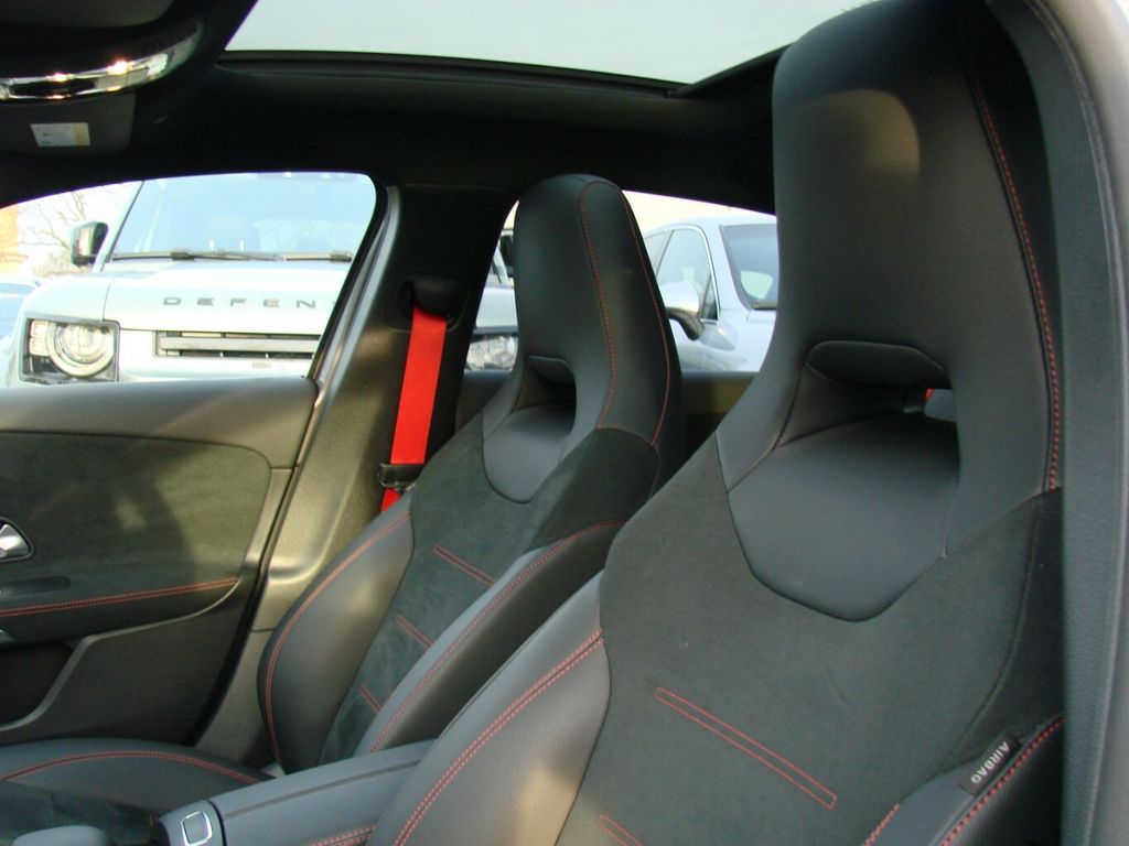 Mercedes-Benz A 35 AMG 2022