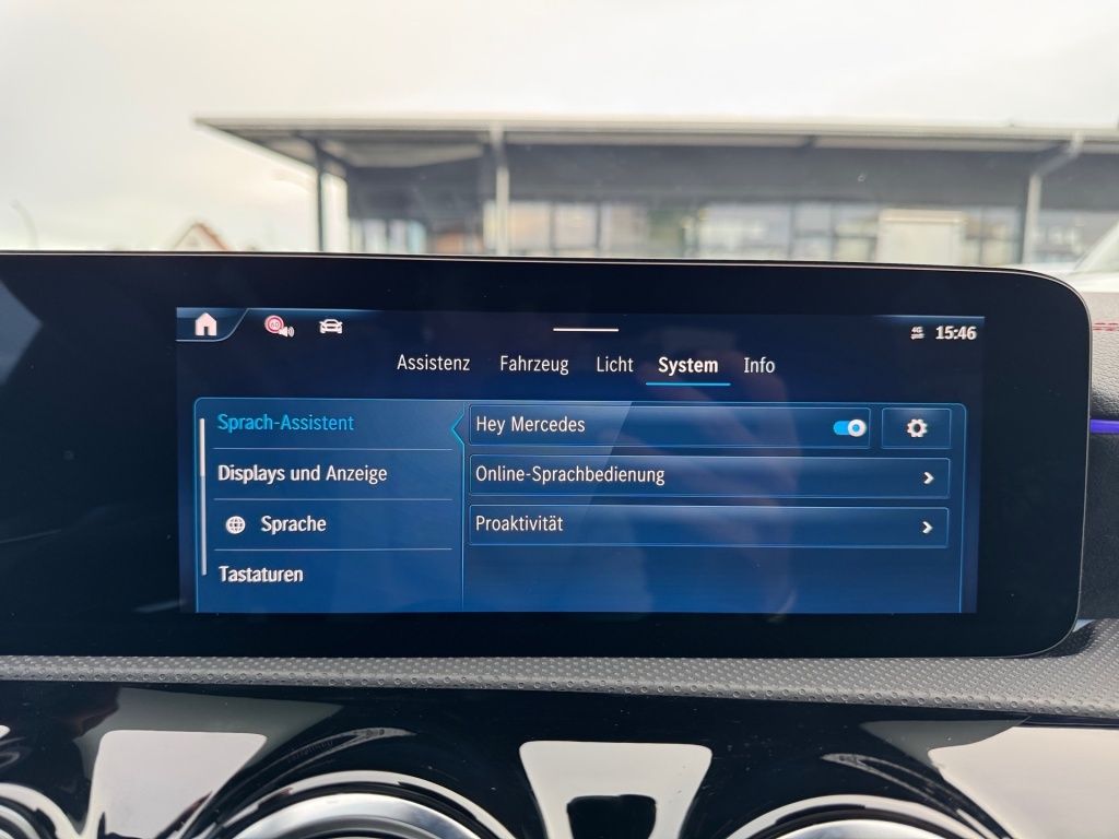 Mercedes-Benz CLA 200 2024