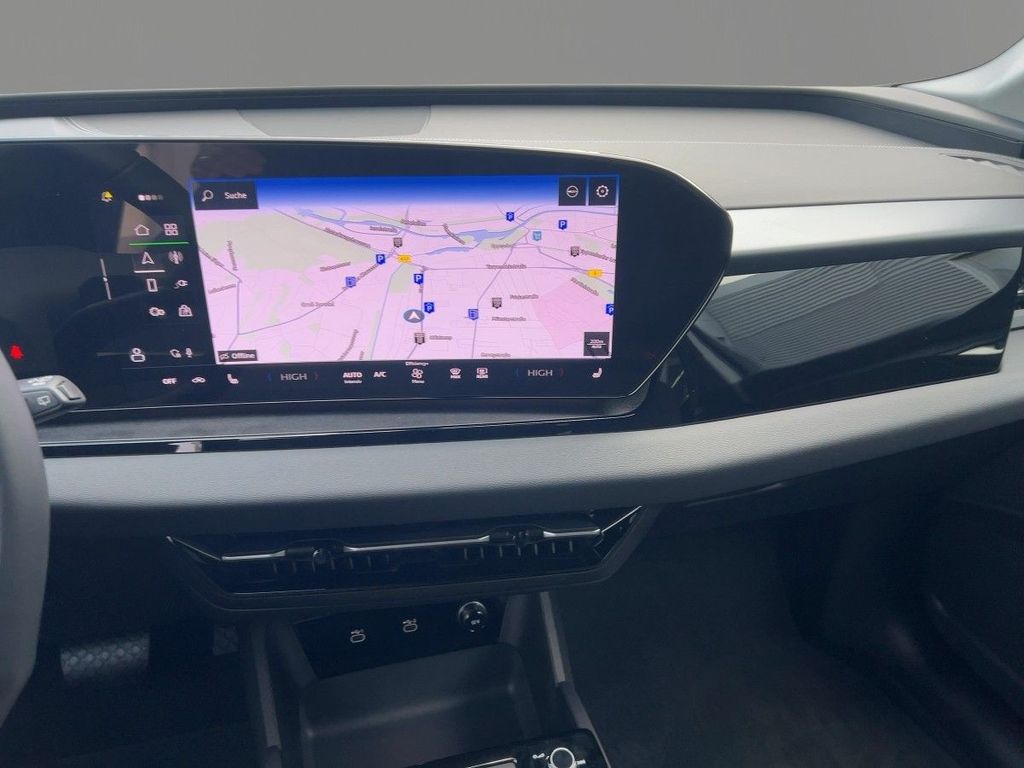 Audi Q6 e-tron 2025