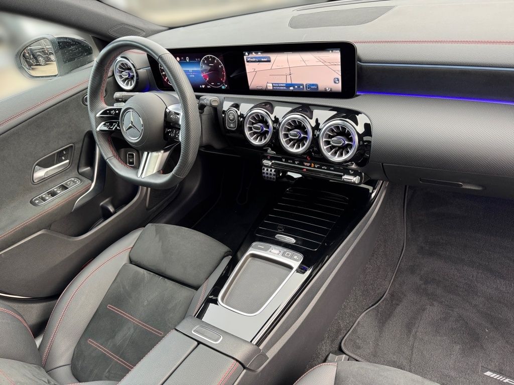 Mercedes-Benz CLA 200 2024