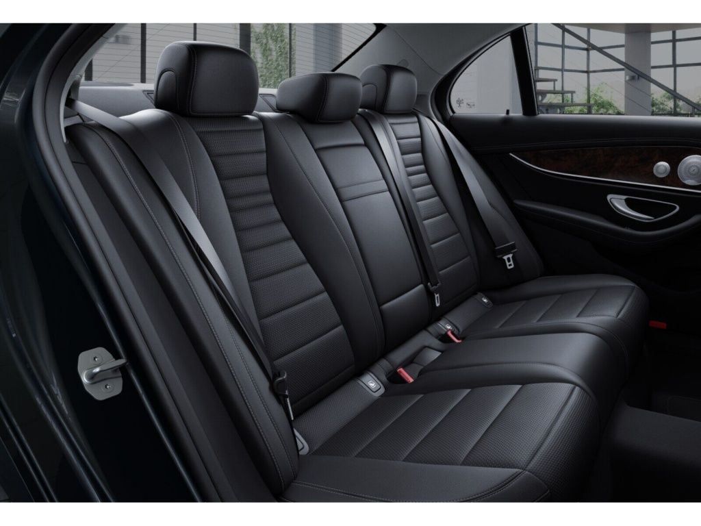 Mercedes-Benz E 300 2021