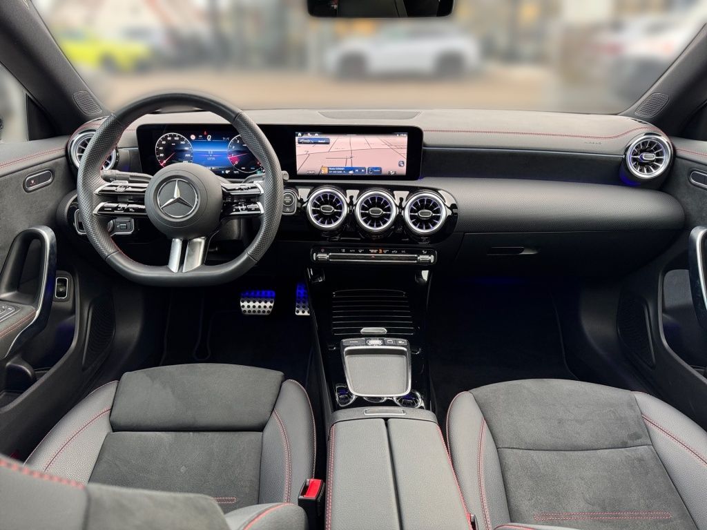 Mercedes-Benz CLA 200 2024