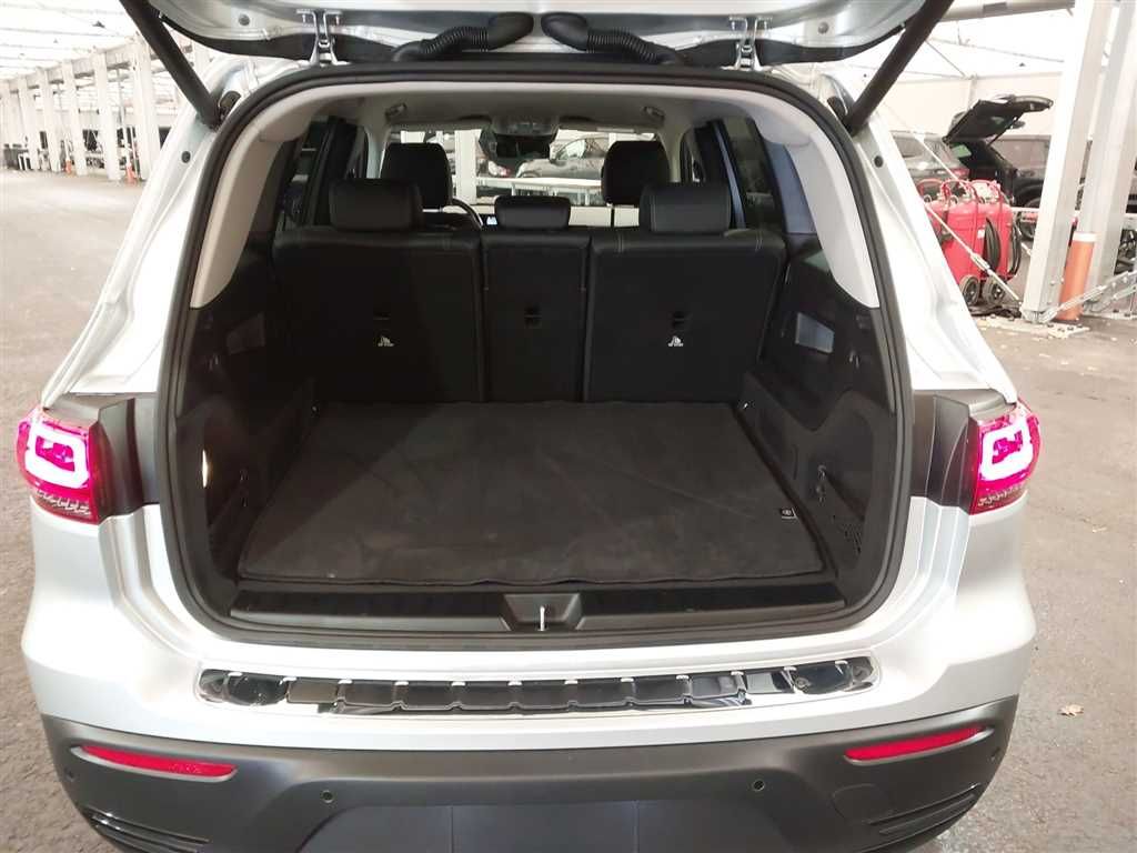 Mercedes-Benz EQB 2023