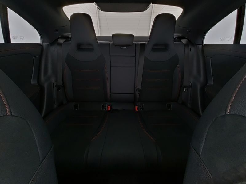 Mercedes-Benz CLA 200 2024