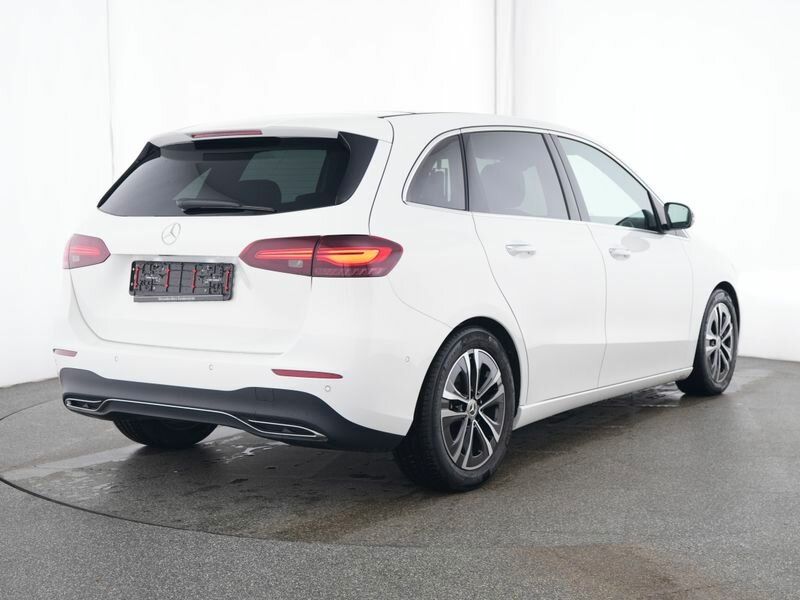 Mercedes-Benz B 220 2024