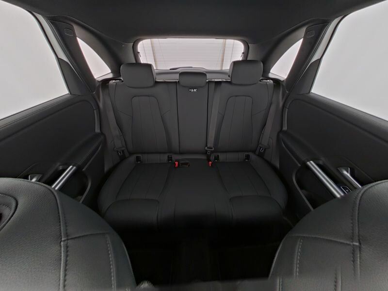 Mercedes-Benz B 220 2024