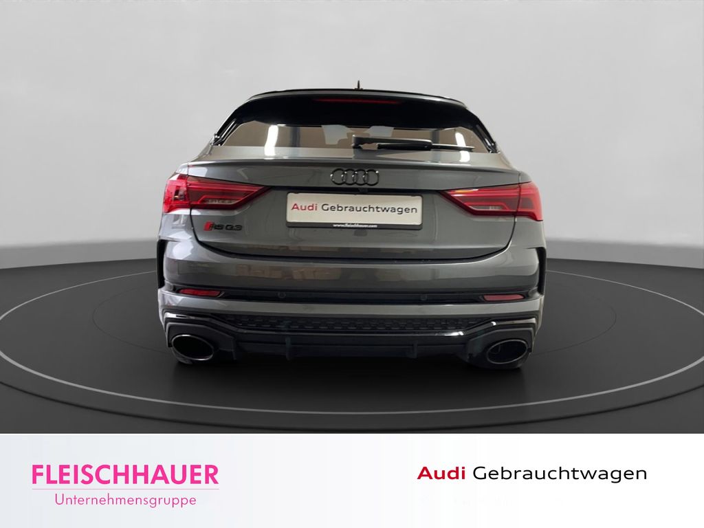 Audi RSQ3 2024