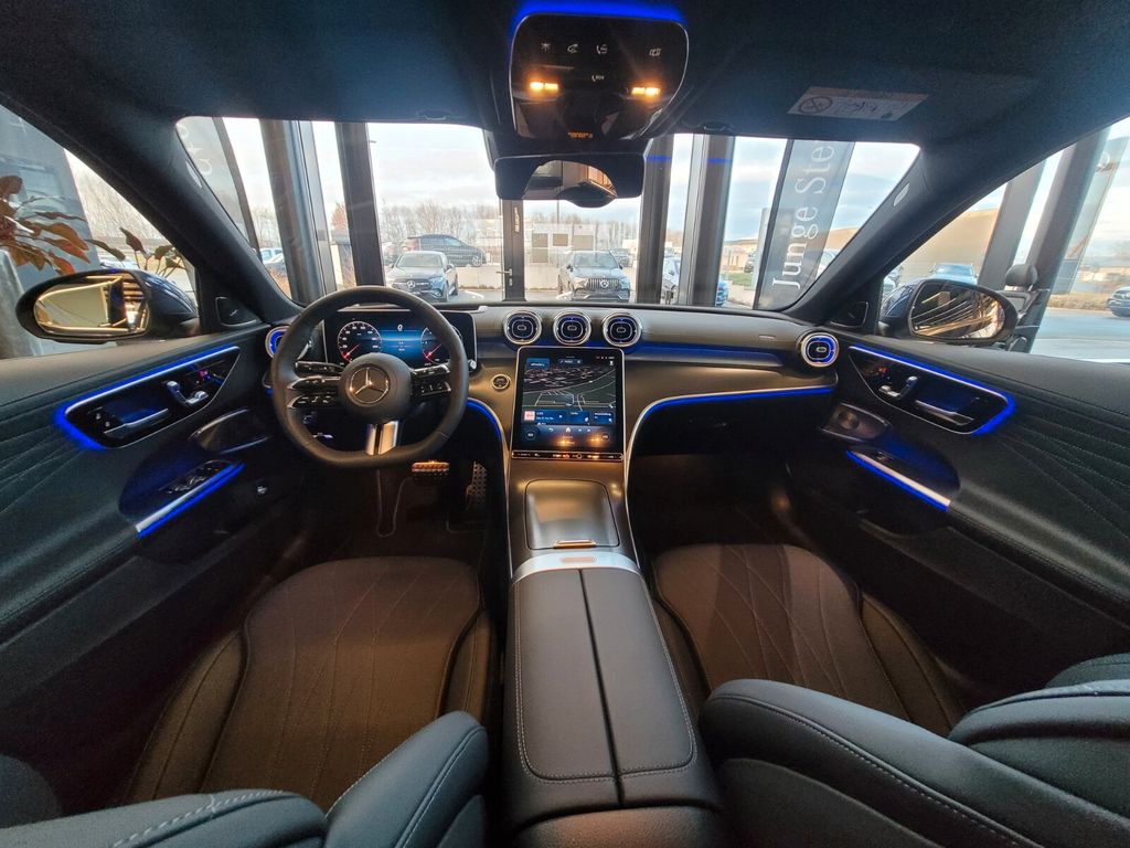 Mercedes-Benz C 300 2024