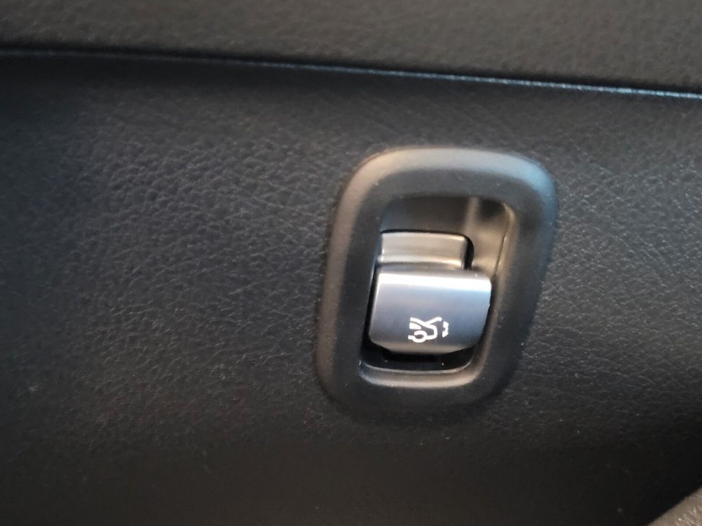 Mercedes-Benz C 300 2024