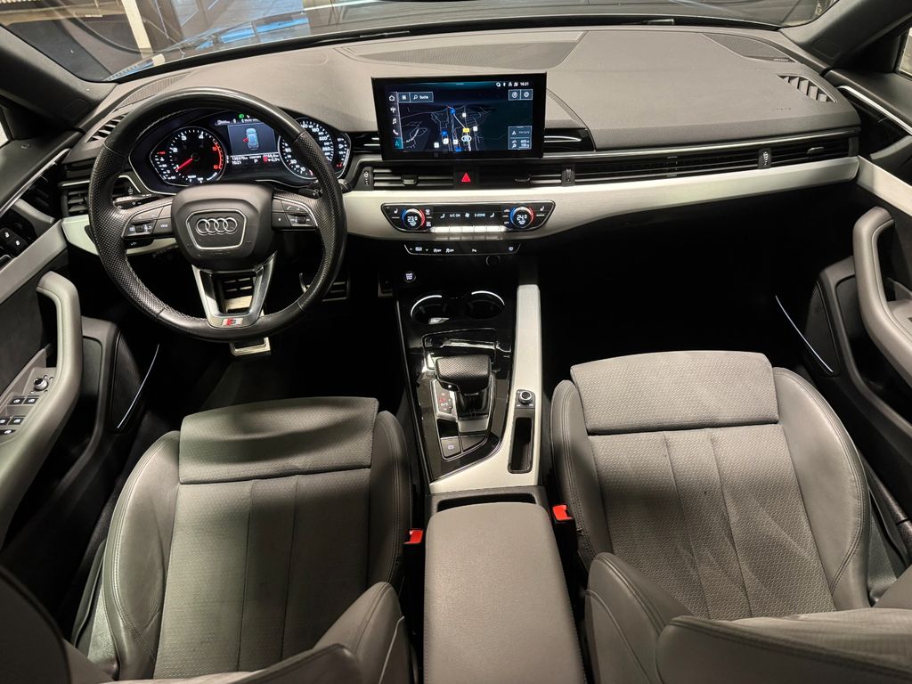 Audi A4 2021