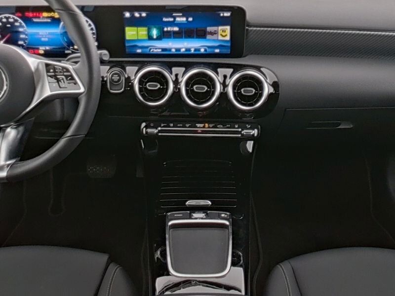 Mercedes-Benz A 250 2025