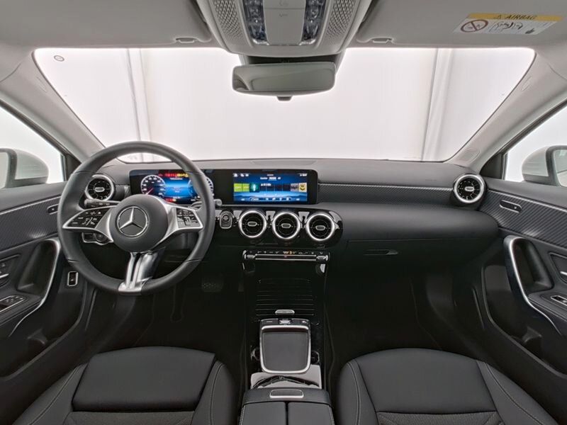 Mercedes-Benz A 250 2025