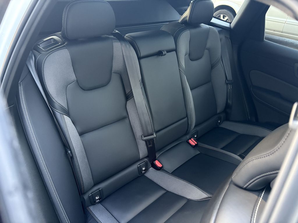Volvo XC60 2022