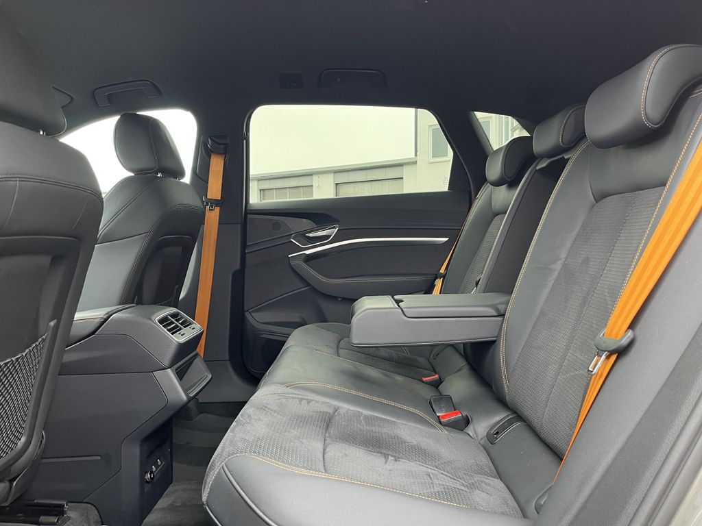 Audi e-tron 2022