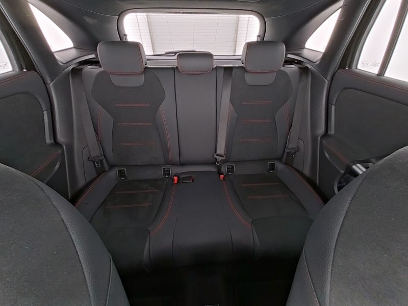 Mercedes-Benz GLA 220 2025