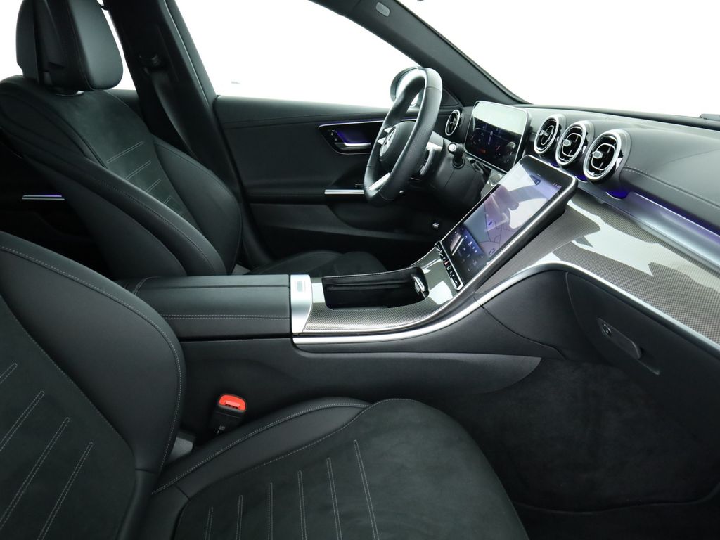 Mercedes-Benz C 300 2025