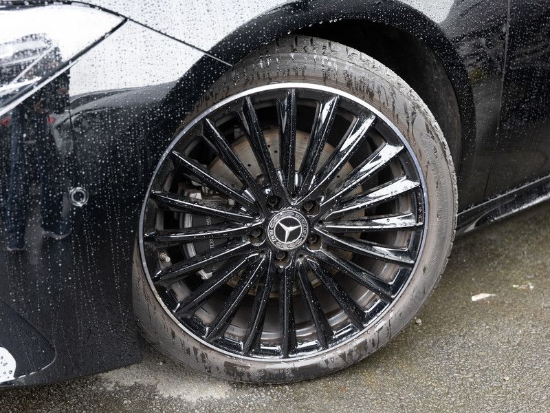 Mercedes-Benz CLA 220 2025