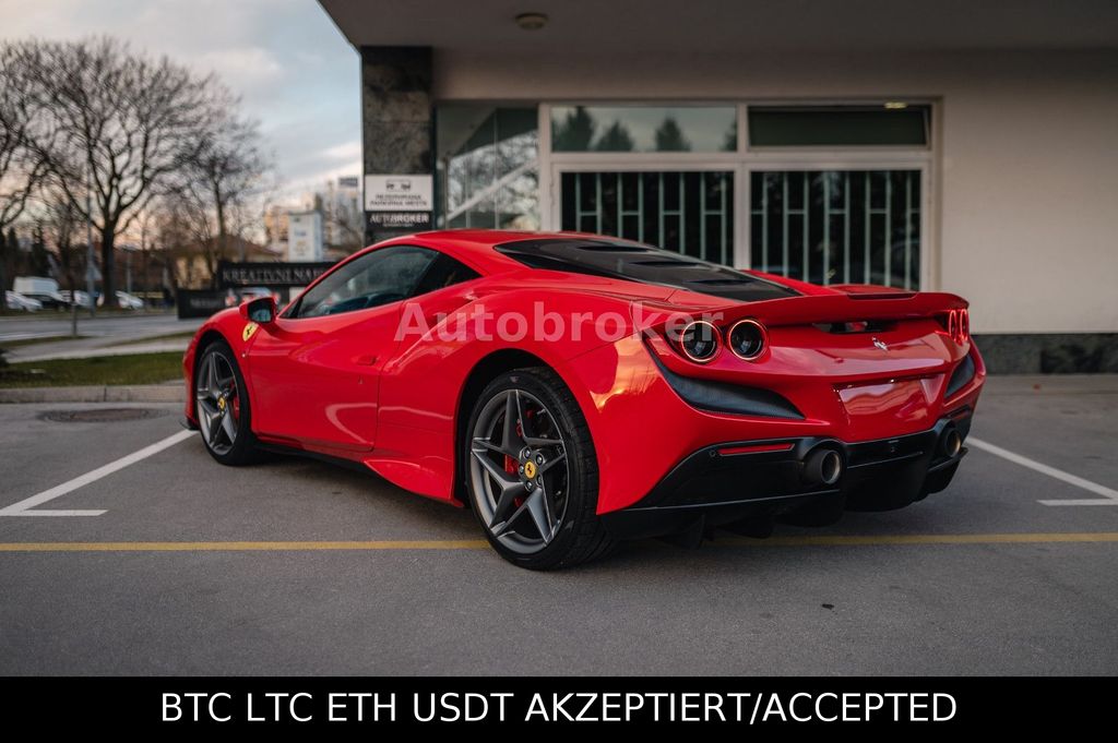 Ferrari F8 2022