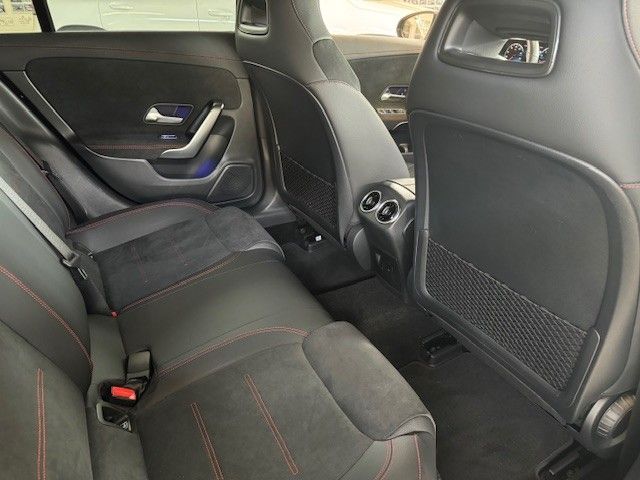 Mercedes-Benz CLA 200 2024