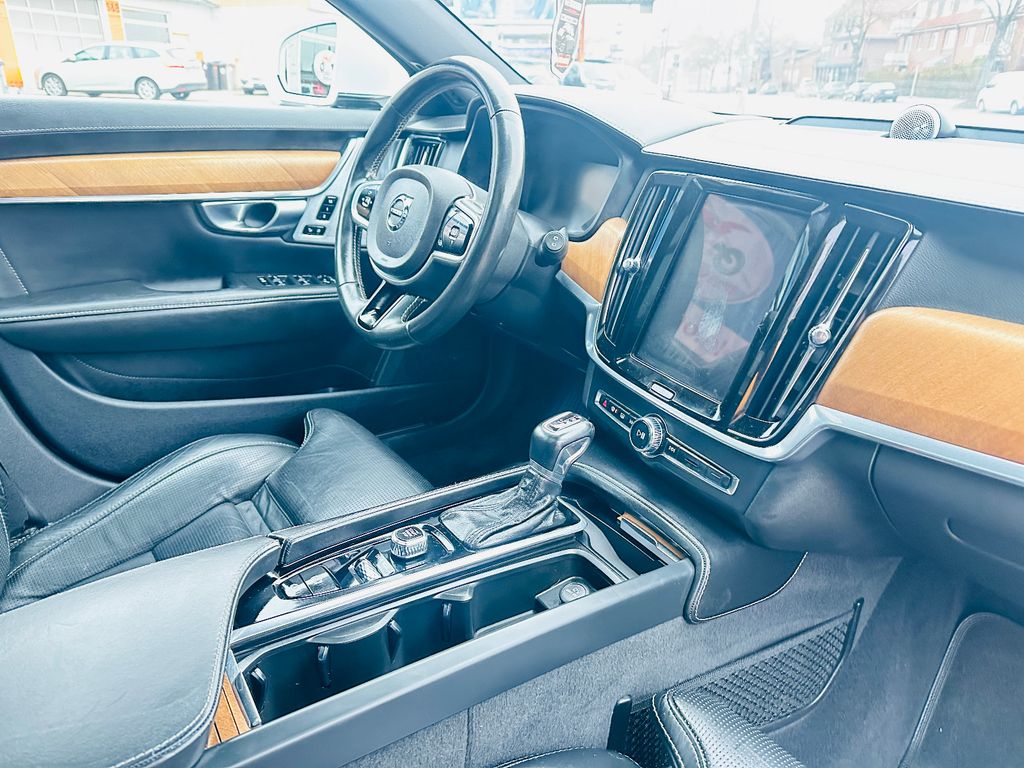 Volvo V90 2019