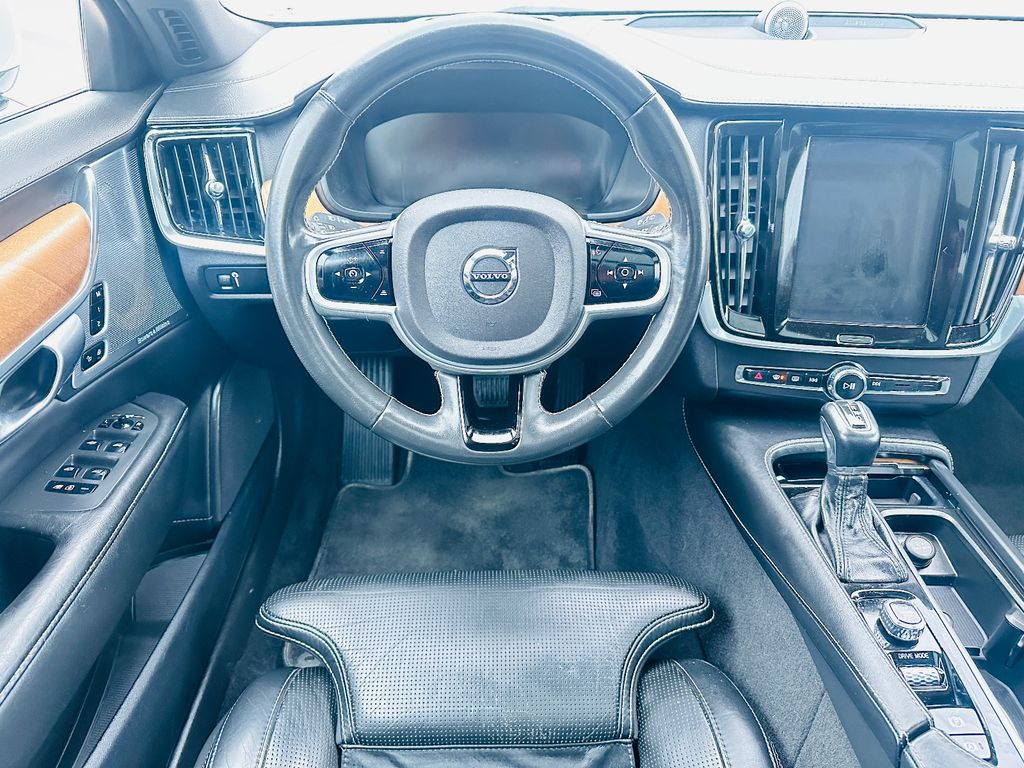Volvo V90 2019