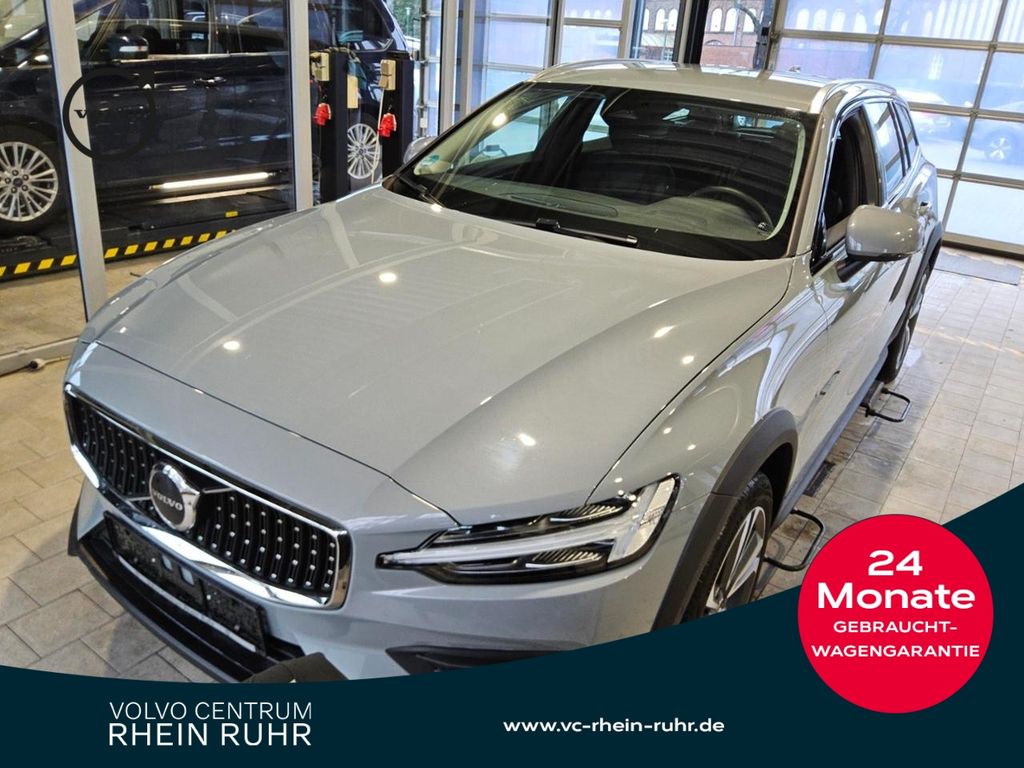 Volvo V60 Cross Country 2024