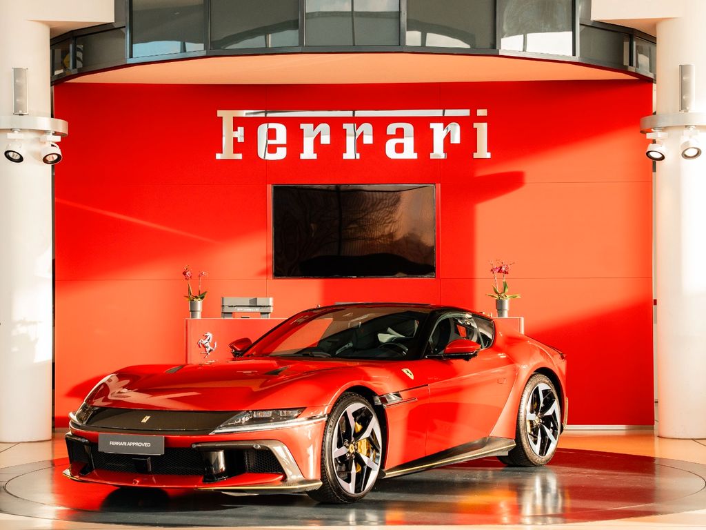 Ferrari 12Cilindri 2025