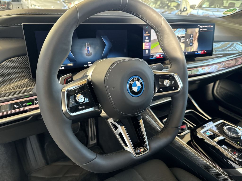 BMW i7 2024