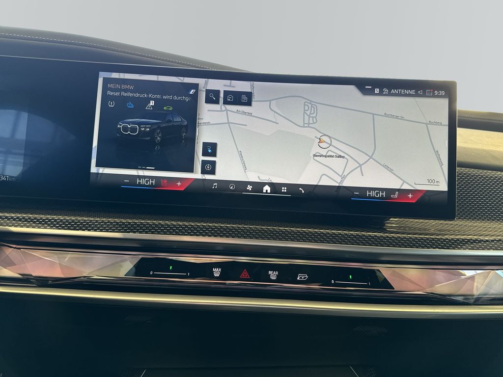 BMW i7 2024