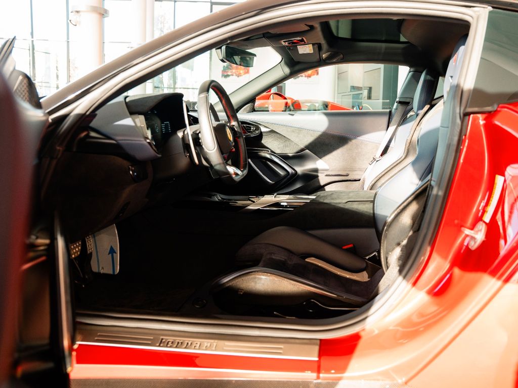 Ferrari 12Cilindri 2025